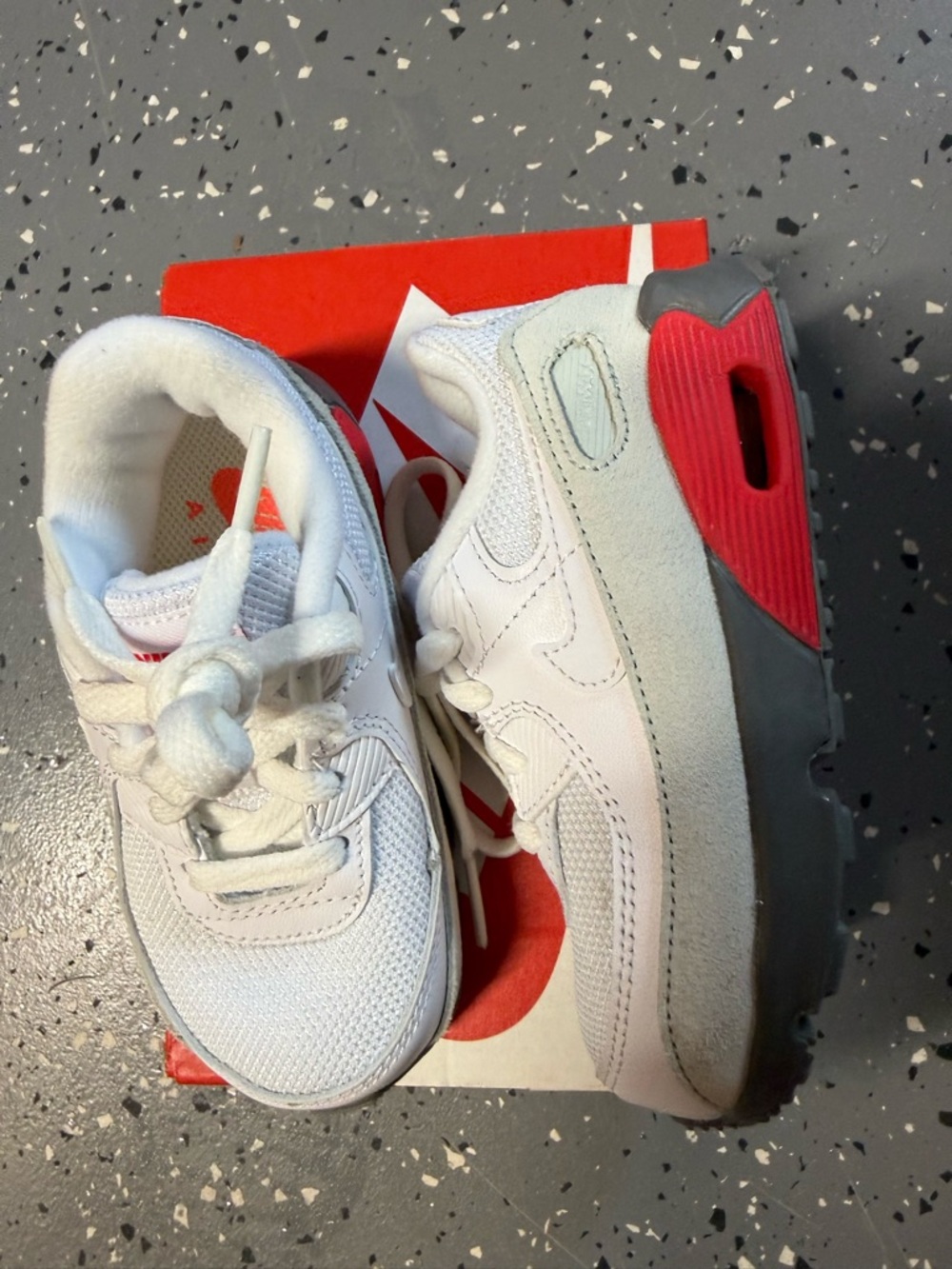 New boys girls Sz 8 Nike White Sneakers with Red and Gray Accents Air Max